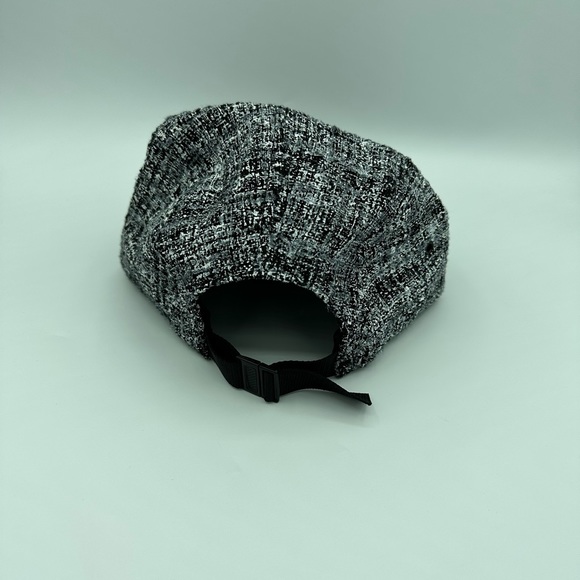 Supreme hat - Picture 3 of 4